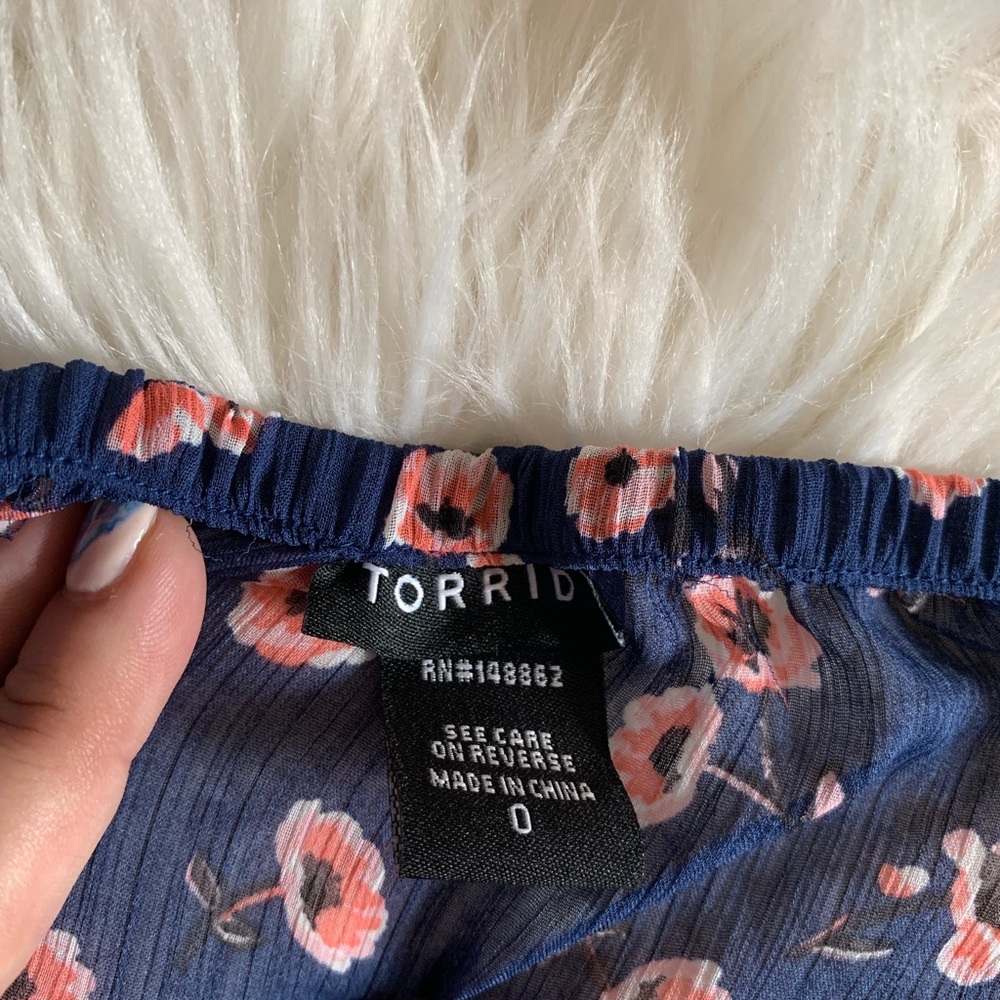 Torrid top - Picture 5 of 5
